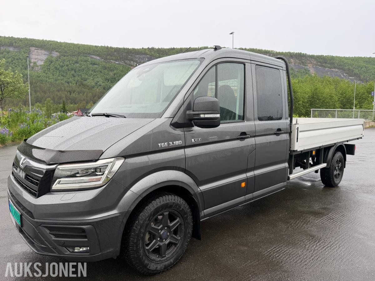 2025 MAN TGE, L4 2,0 TDI 177hk 4x4 automat 11500km