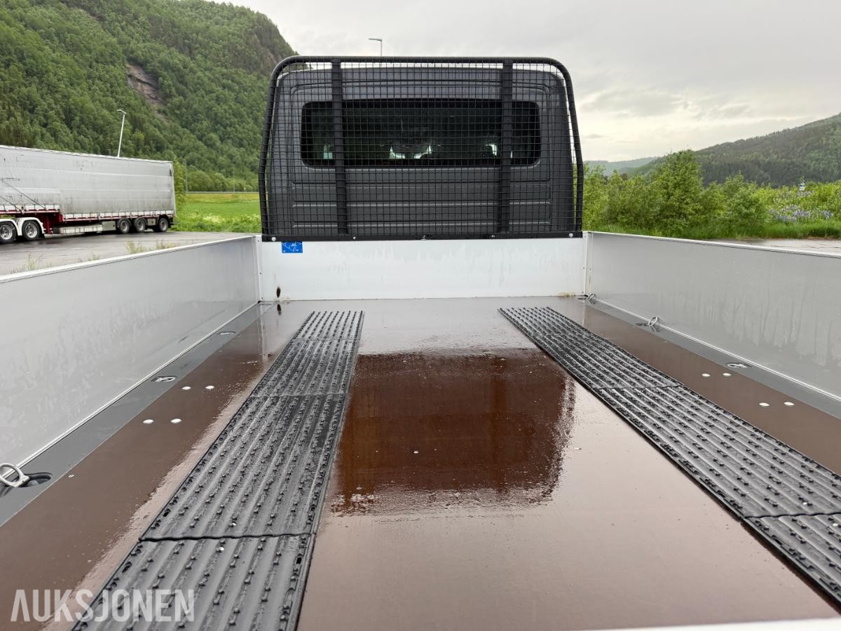 2025 MAN TGE, L4 2,0 TDI 177hk 4x4 automat 11500km