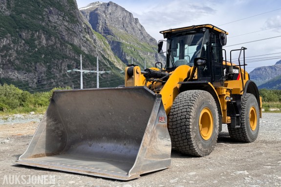 2019 Cat 950M Hjullaster - Gått 3249 timer - Spakstyring - Vekt - ABL skuffe - Service avtale - Sertifisert til mars 2027