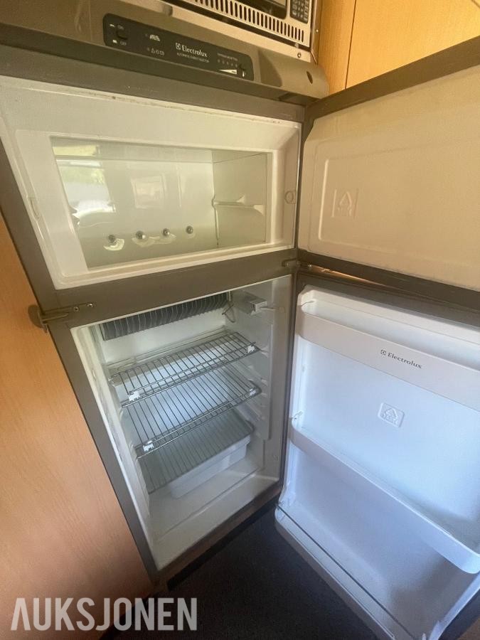 2001 Mercedes Laika Campingbil Ryggekamera Kjøleskap Stekeovn