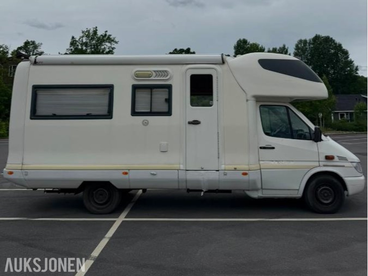 2001 Mercedes Laika Campingbil Ryggekamera Kjøleskap Stekeovn