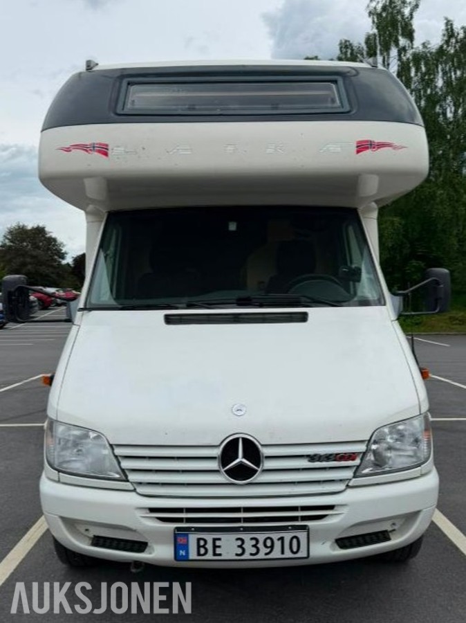 2001 Mercedes Laika Campingbil Ryggekamera Kjøleskap Stekeovn
