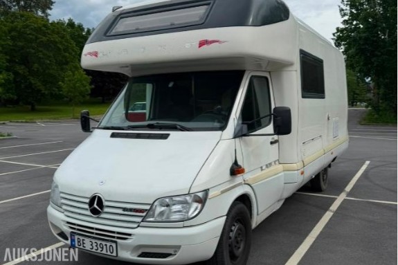 2001 Mercedes Laika Campingbil Ryggekamera Kjøleskap Stekeovn