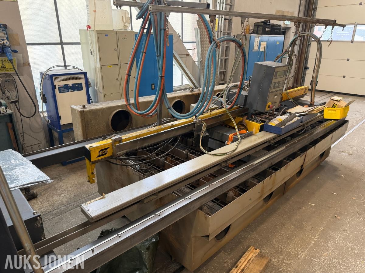 1992 ESAB CNC Brennebord - plasma og oksy