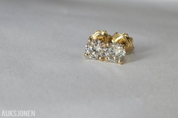 1.03CT ENSTENS DIAMANTØREDOBBER I 14K GULL. HELT NATURLIGE DIAMANTER! TAKSTBREV OG SERTIFIKAT! - 72 timers auksjon