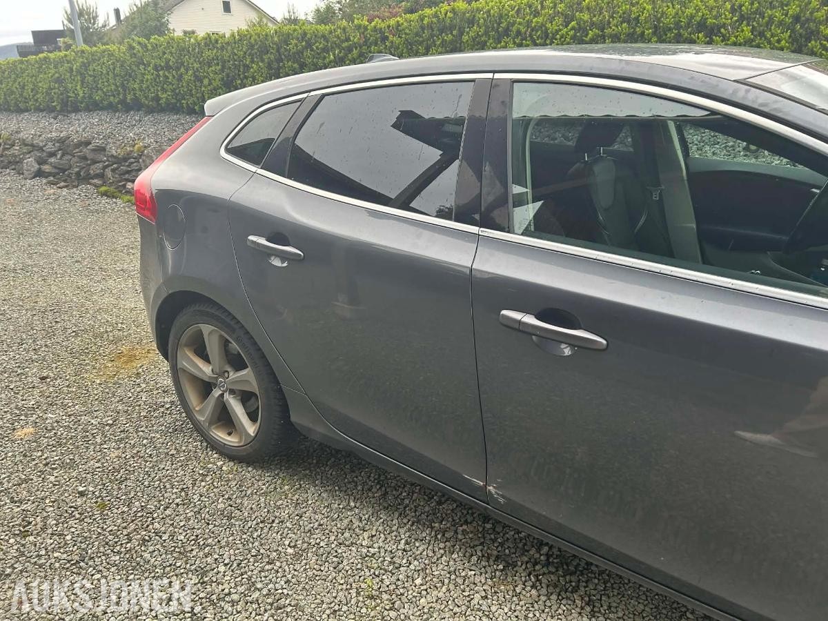 2014 Volvo V40 1.6 114hk cruisekontroll hengerfeste - ingen minstepris
