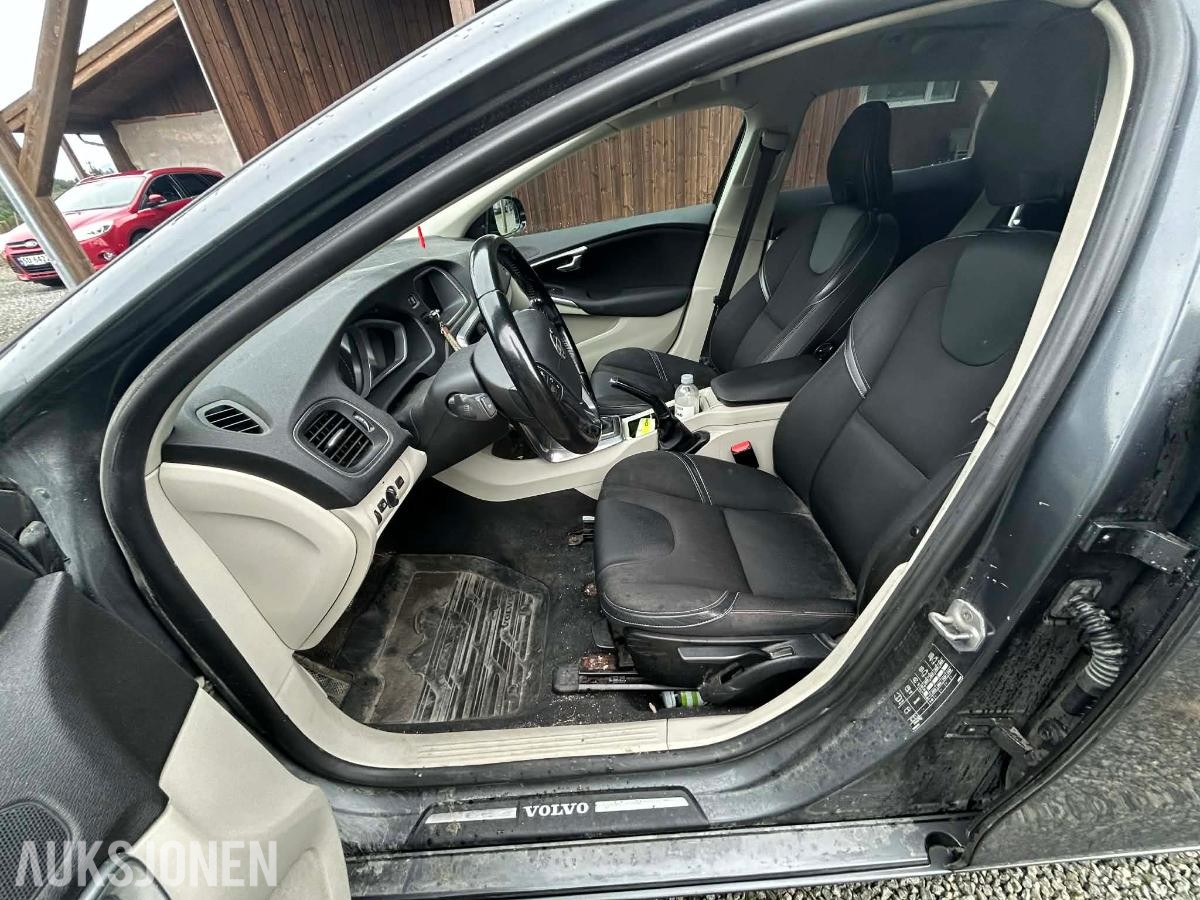 2014 Volvo V40 1.6 114hk cruisekontroll hengerfeste - ingen minstepris