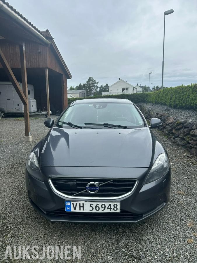 2014 Volvo V40 1.6 114hk cruisekontroll hengerfeste - ingen minstepris