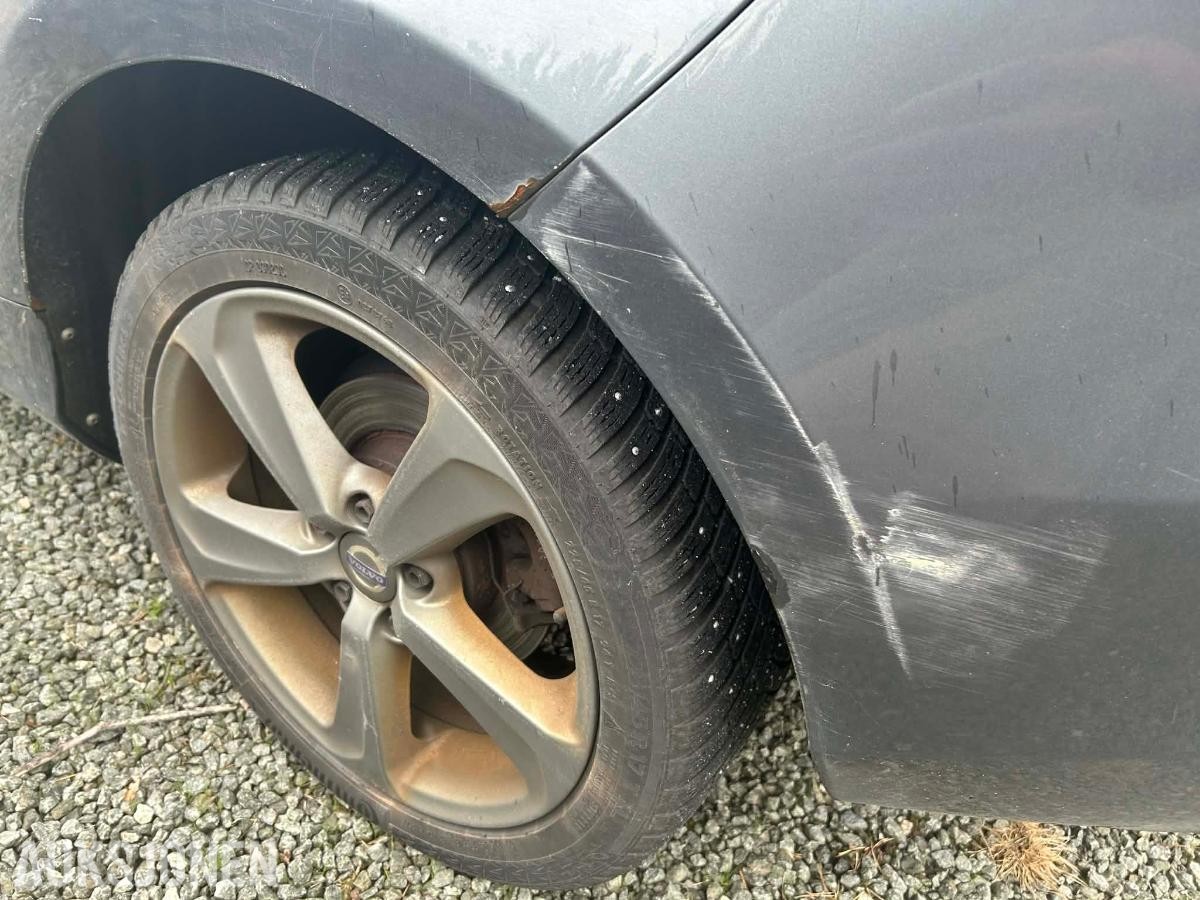 2014 Volvo V40 1.6 114hk cruisekontroll hengerfeste - ingen minstepris