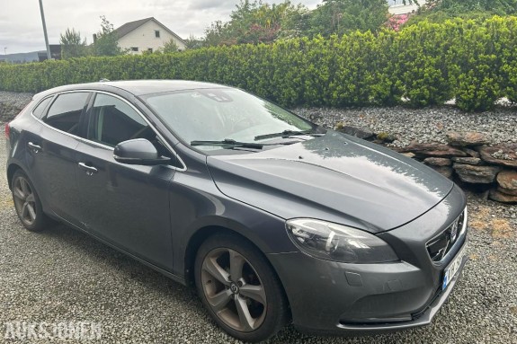 2014 Volvo V40 1.6 114hk cruisekontroll hengerfeste - ingen minstepris