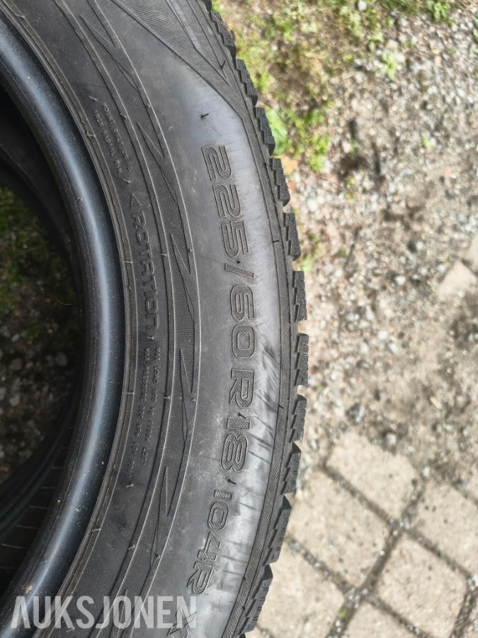 2 stk dekk - Nokia R2 SUV 225/60 R18