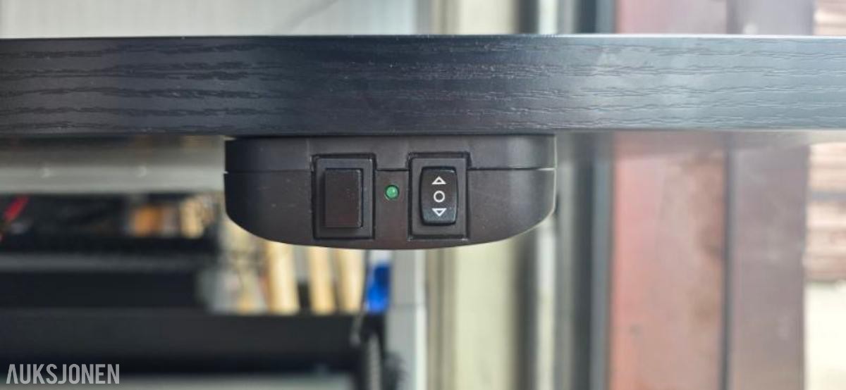 3 stk kontorbord - elektrisk hev og senk