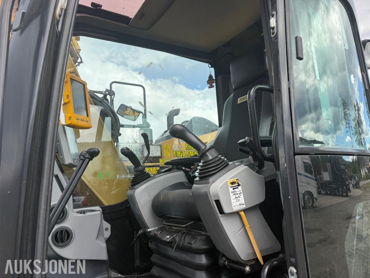 2014 Cat 314E Gravemaskin m/Tiltrotator-2 skuffer og skjær