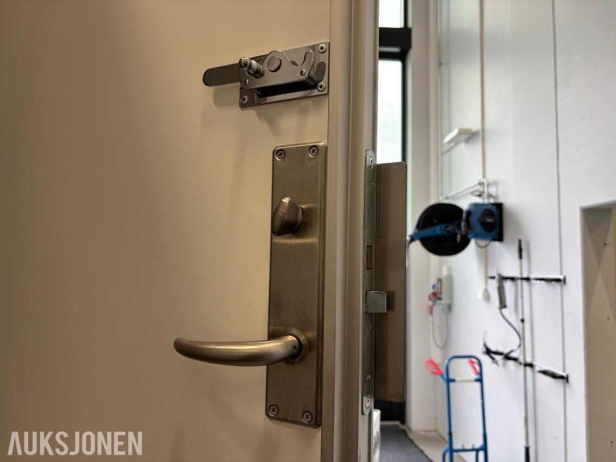 2023 Dusjvogn med 3 separate dusjrom – svært lite brukt