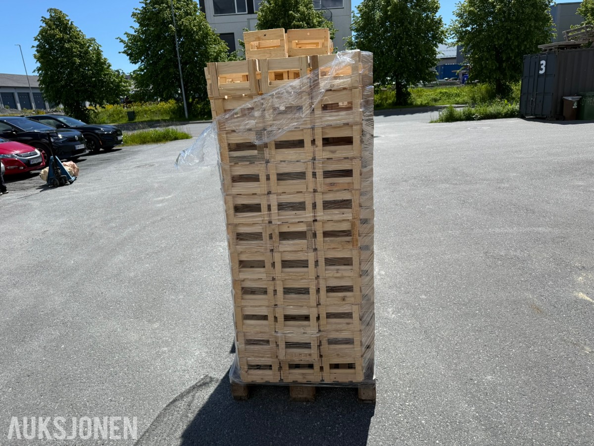 Små trekasser i tre – ca. 400 stk – Selvproduserte av restmaterialer