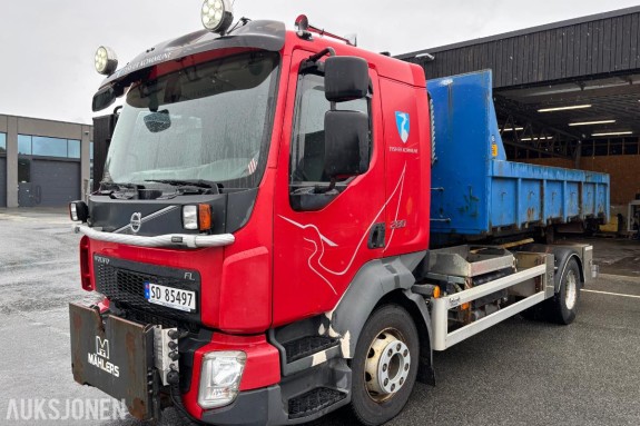 2017 VOLVO FL 280 KROKBIL - EURO 6T - HIAB MULTILIFT XR14S41 - BRØYTERIGGET - 2 KROKKASSER - 120 600 KM