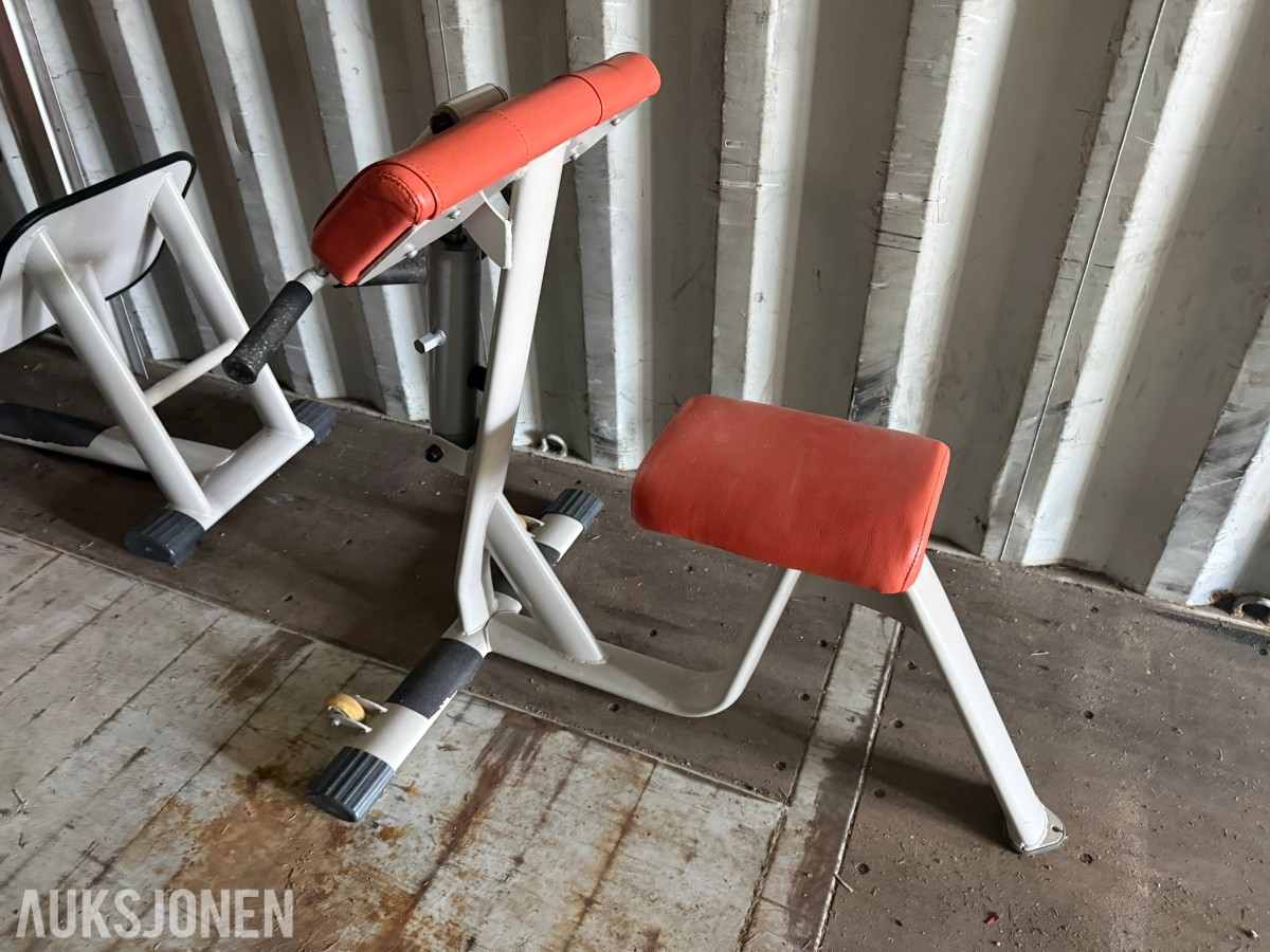 Treningsutstyr – 4 stk. apparater og trimsykkel