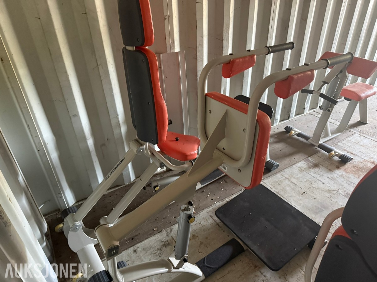 Treningsutstyr – 4 stk. apparater og trimsykkel
