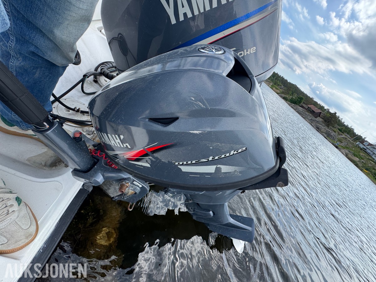 2004 Fourwinns Quest 217