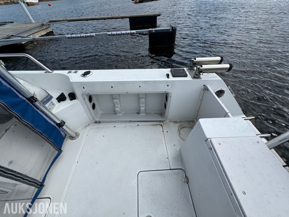 2004 Fourwinns Quest 217
