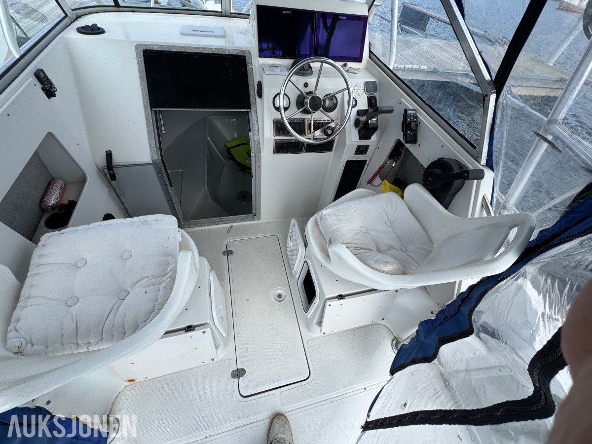 2004 Fourwinns Quest 217