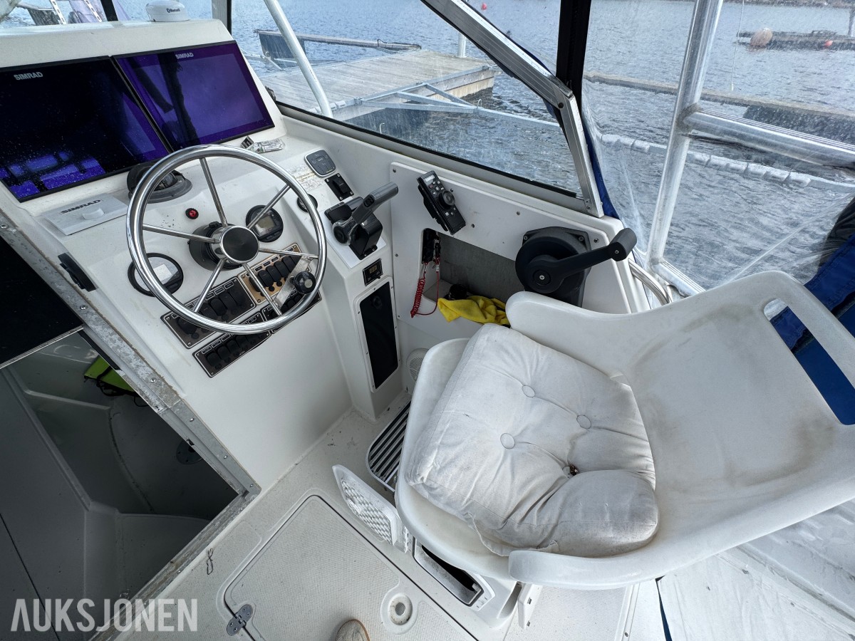 2004 Fourwinns Quest 217
