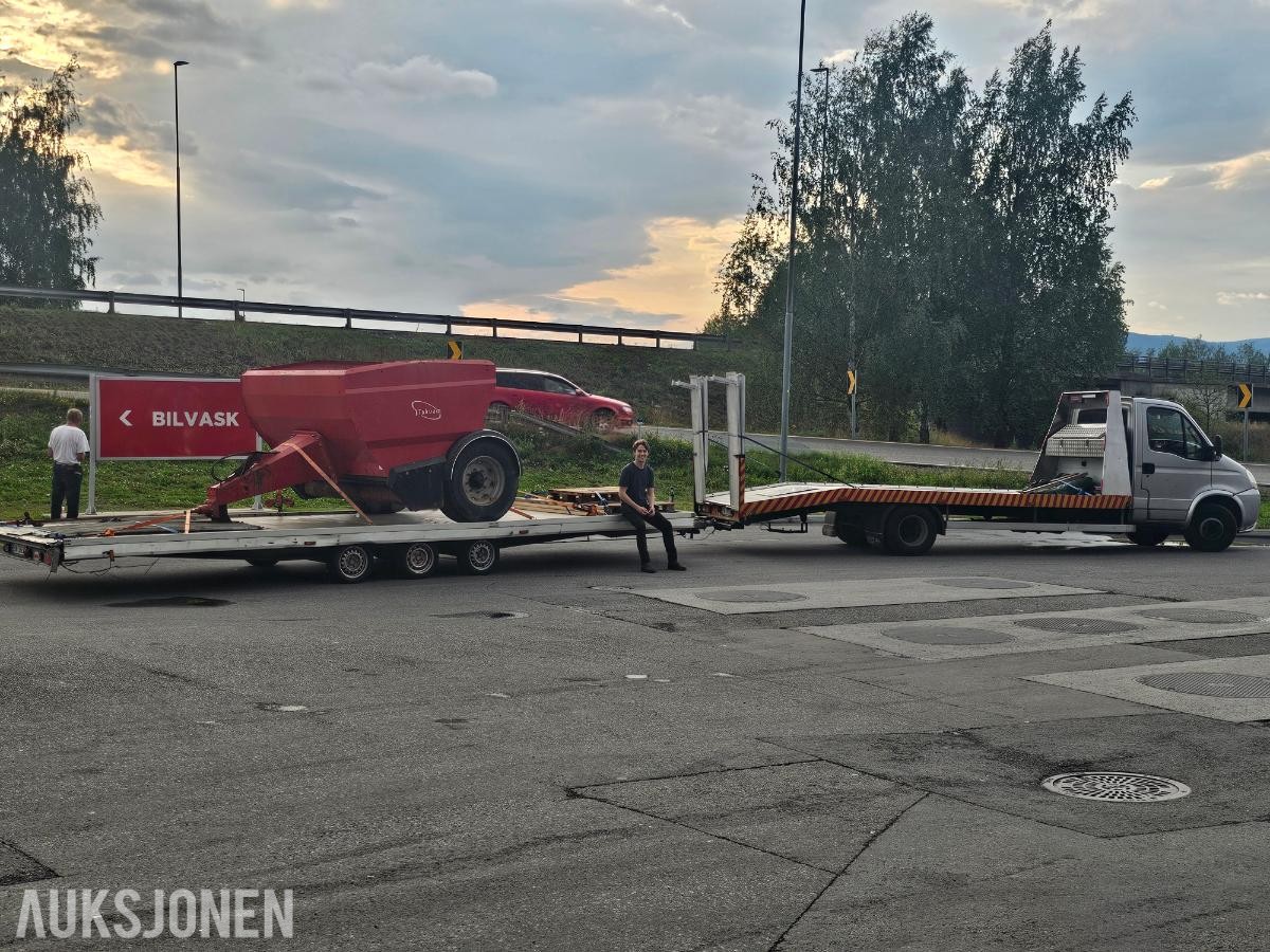 2012 VEZEKO 3500kg biltransporthenger