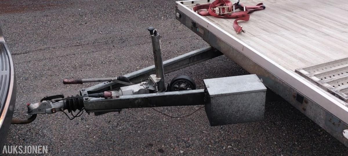 2012 VEZEKO 3500kg biltransporthenger
