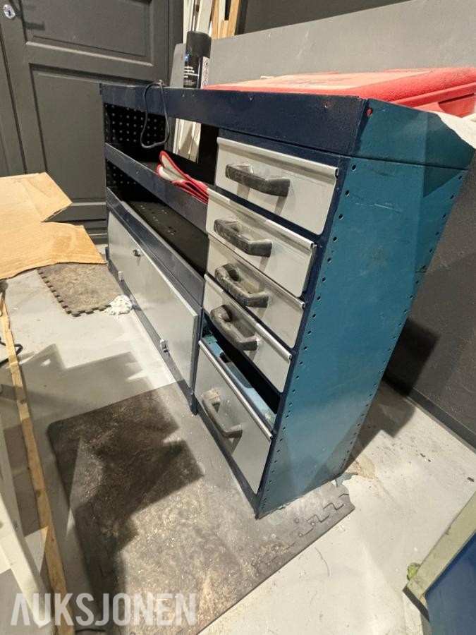 Skap Bilinnredning