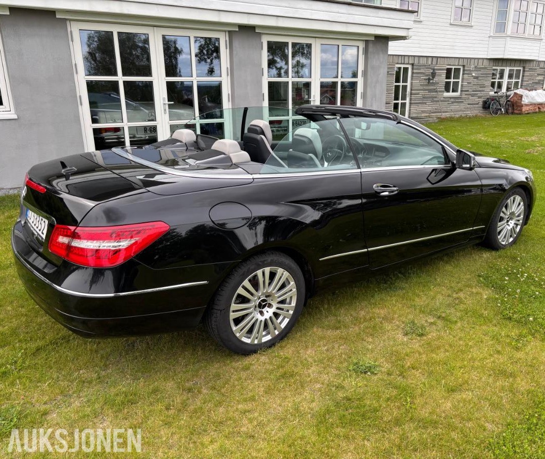 2013 Mercedes Benz E Klasse E200 Cabriolet Automat Skinninteriør Navigasjon