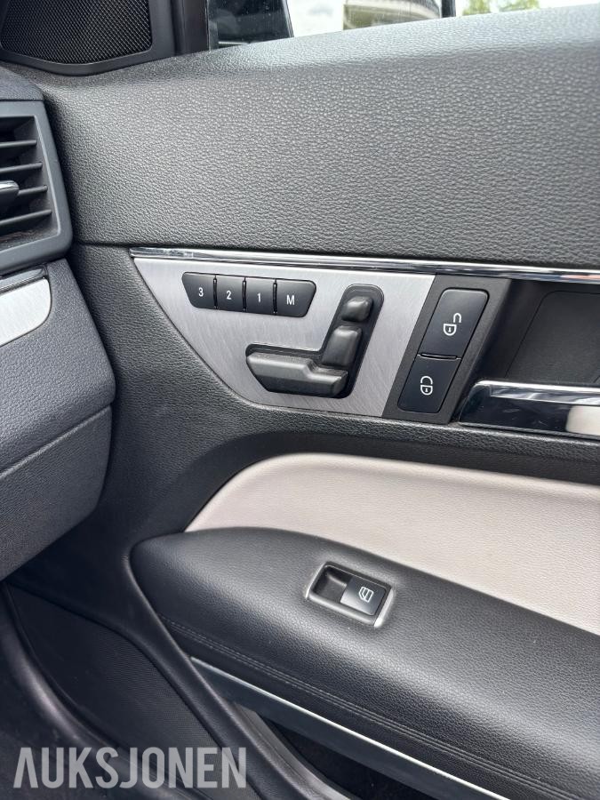 2013 Mercedes Benz E Klasse E200 Cabriolet Automat Skinninteriør Navigasjon