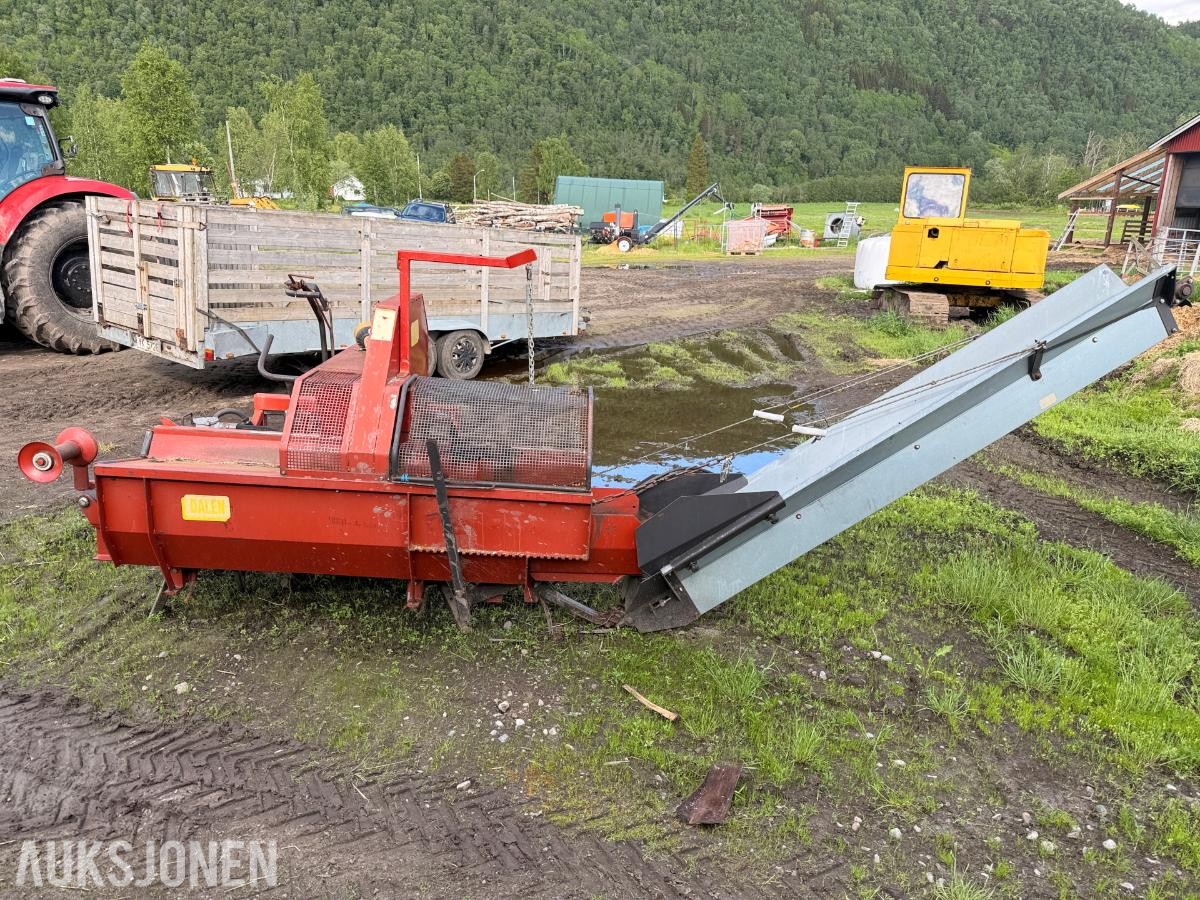 1999 Dalen Vedmaskin med transportbånd – traktordrevet