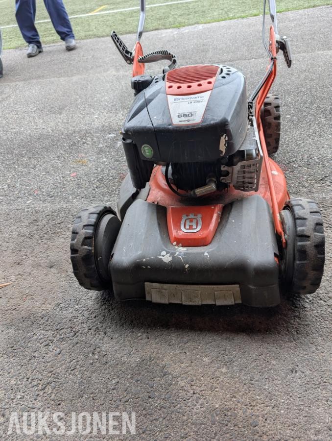 Husqvarna LB 348V gressklipper med Briggs & Stratton 650-motor
