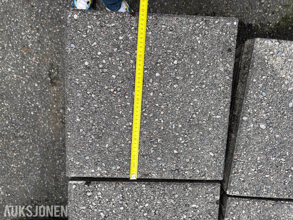 Ca. 7 paller betongheller 45 x 45 cm