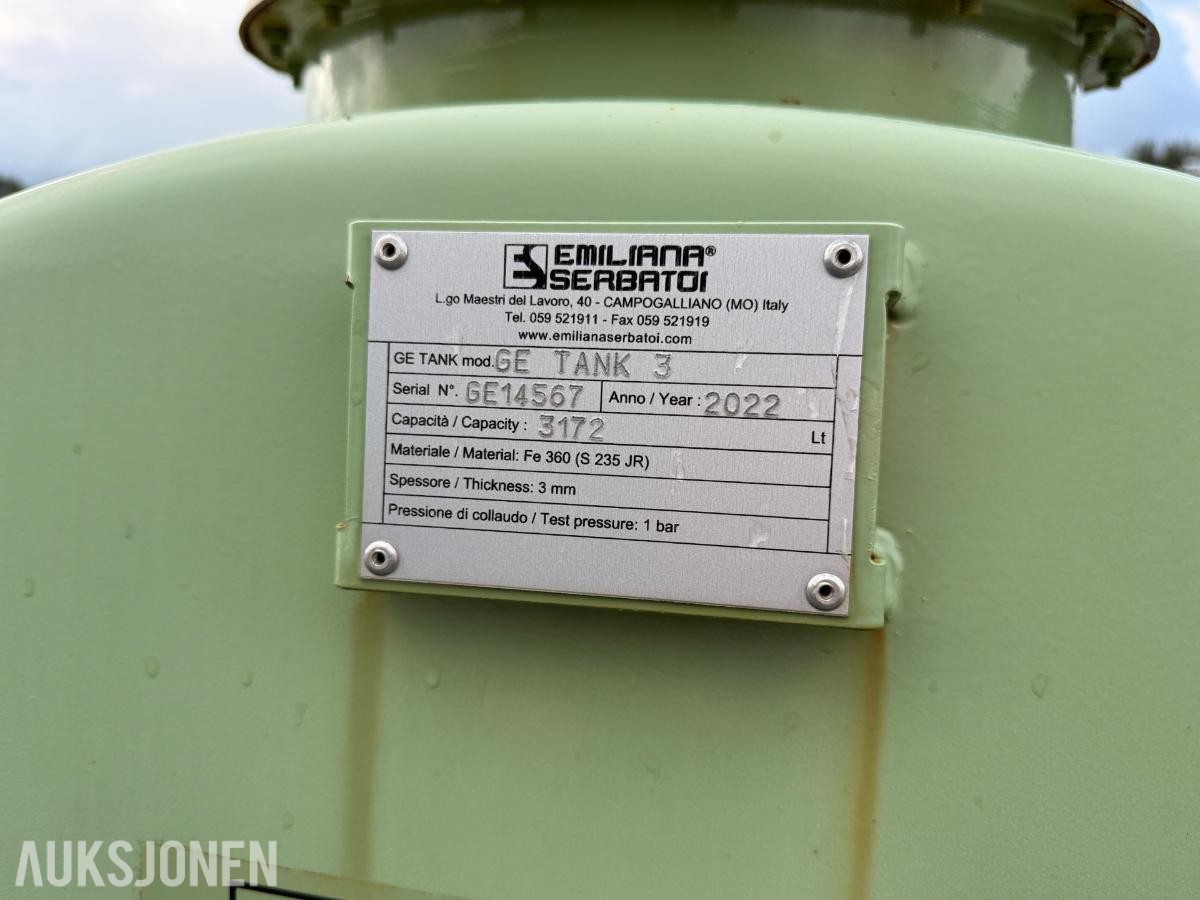 2022 Emiliana Serbatoi 3000L dieseltank med oppsamlingskar