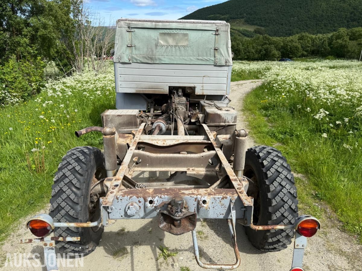 1964 Mercedes-Benz Unimog 404s med 2.2L M180 Bensin 6-Sylinder