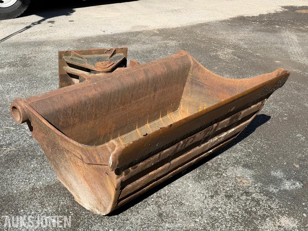 Hydraulisk pusseskuffe S60 – 156 cm