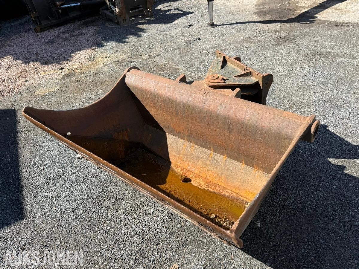 Hydraulisk pusseskuffe S60 – 156 cm