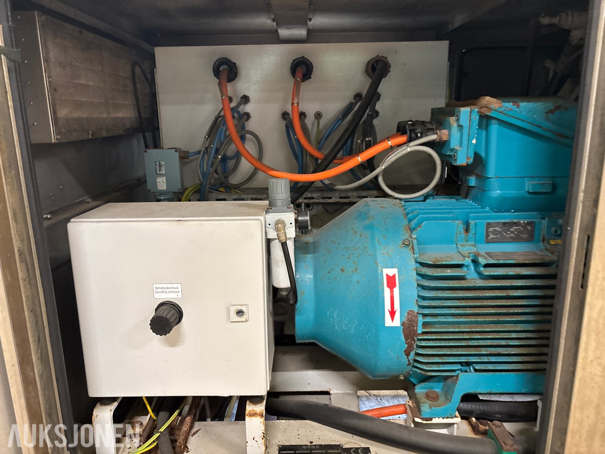 2002 WOMA høytrykksvasker / høytrykksaggregat i container-ramme selges som rep.objekt