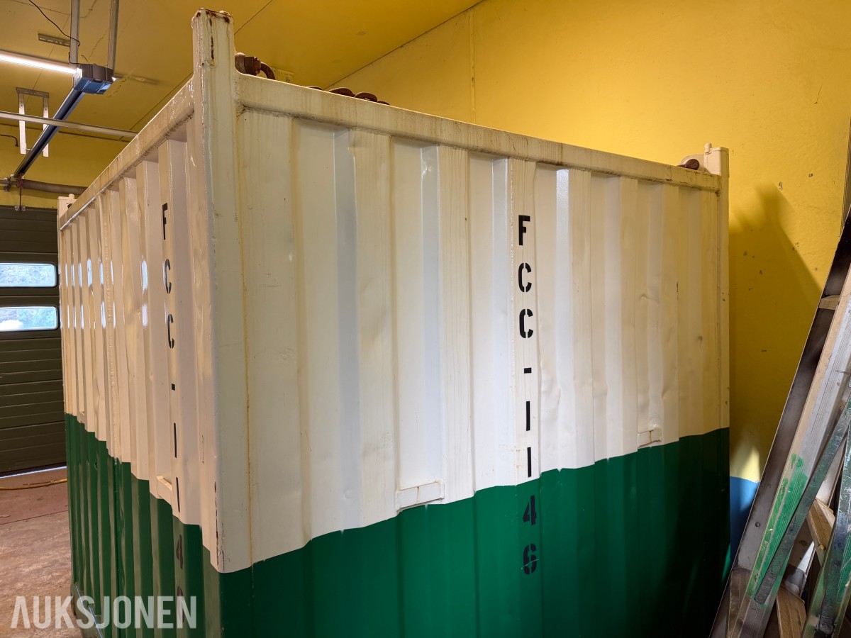 2000 BAR høytrykkspyler i container