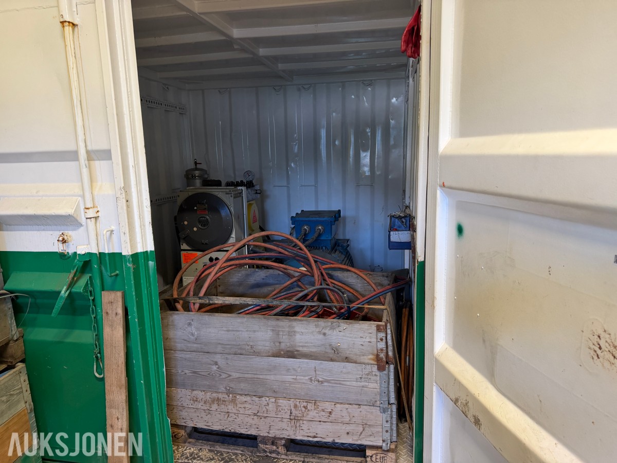 2000 BAR høytrykkspyler i container