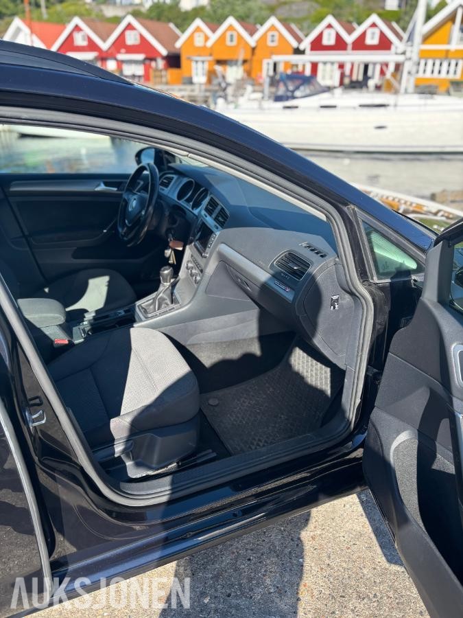 2015 Volkswagen Golf 1.6D 105hk Webasto sommerdekk vinterdekk