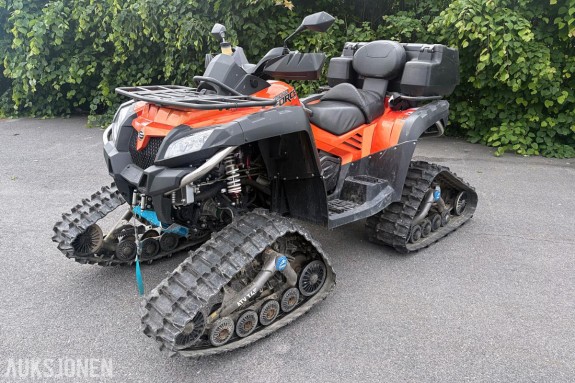 2017 CFMOTO CFORCE 820 med Camso beltekit og ubrukt hjulpakke / lav km-stand, Reparasjonsobjekt