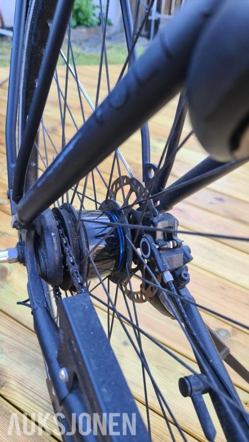 Shimano Steps motor og Shimano batteri.