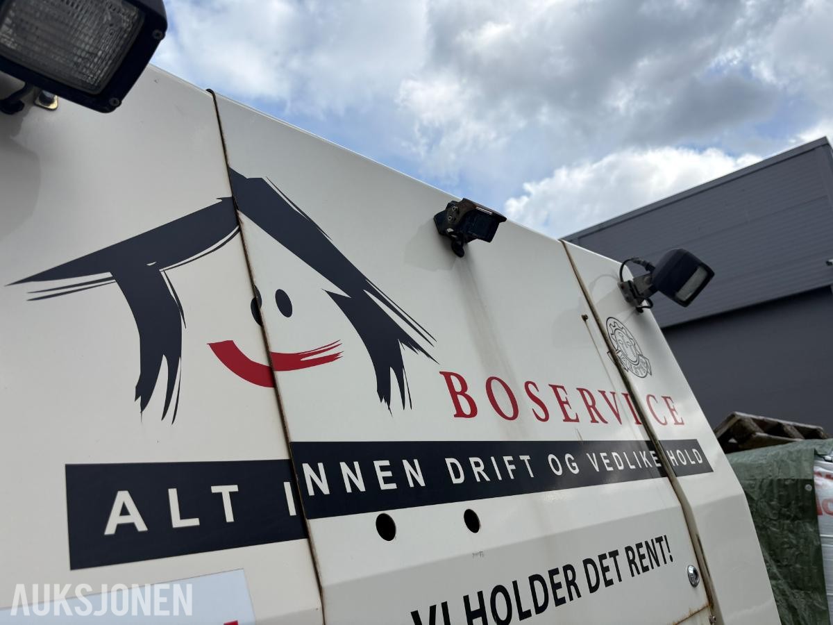 2007 Aebi MFH 5000 Redskapsbærer/sopebil