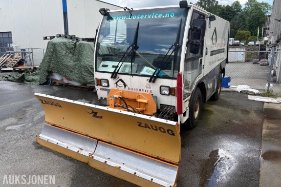 2007 Aebi MFH 5000 Redskapsbærer/sopebil