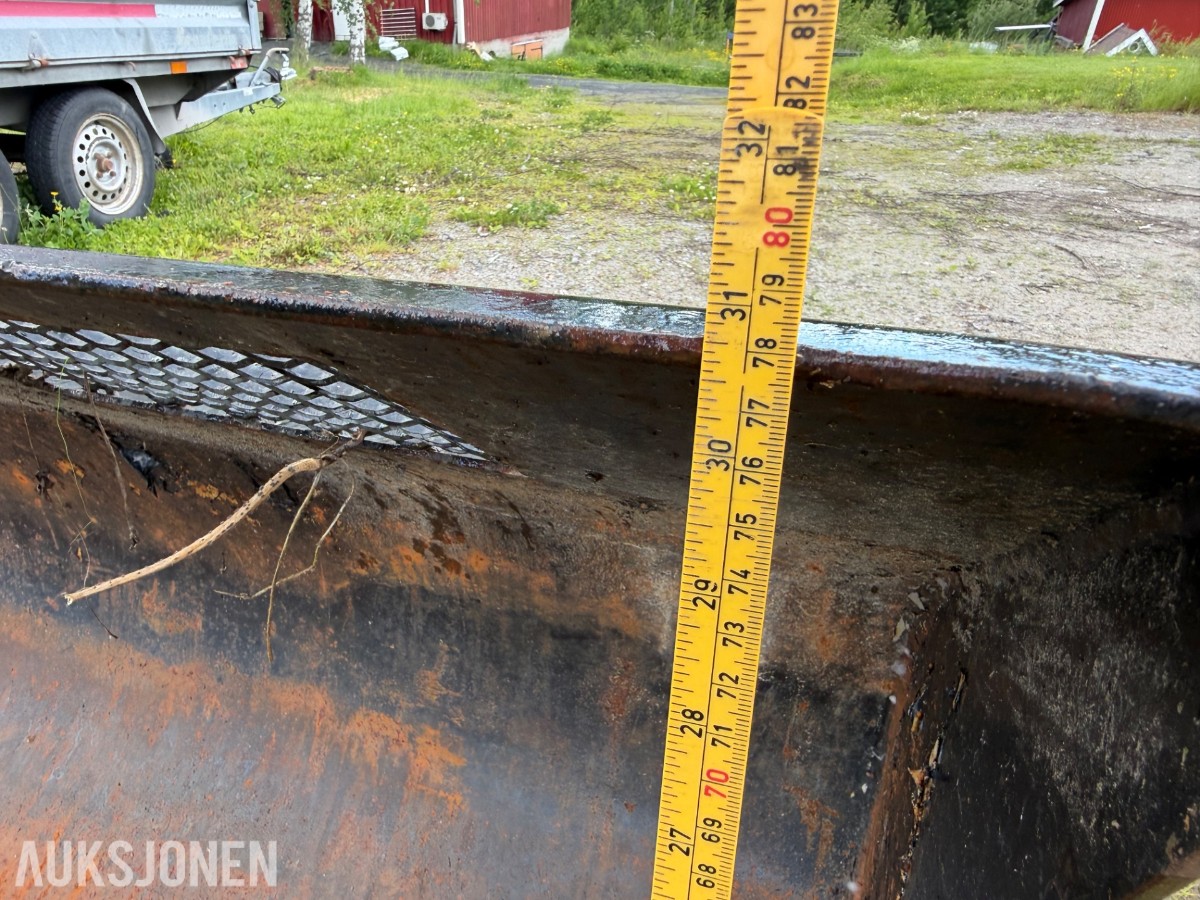 Grusskuffe til traktor