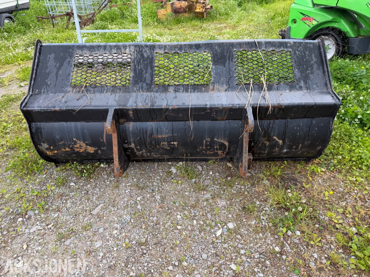 Grusskuffe til traktor