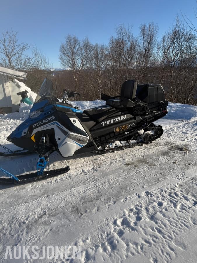 2025 Polaris 650 Titan Nordic Pro snøscooter med garanti