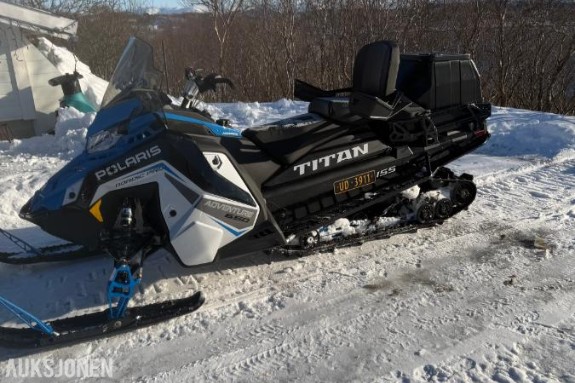 2025 Polaris 650 Titan Nordic Pro snøscooter med garanti